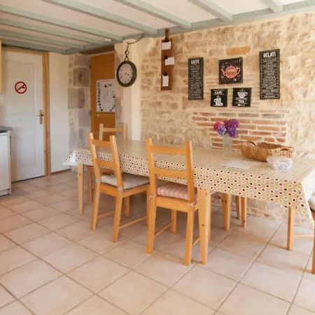 Vakantiehuis La Croix Bardon, Civray *