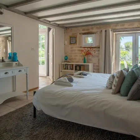 Vakantiehuis La Croix Bardon, Civray